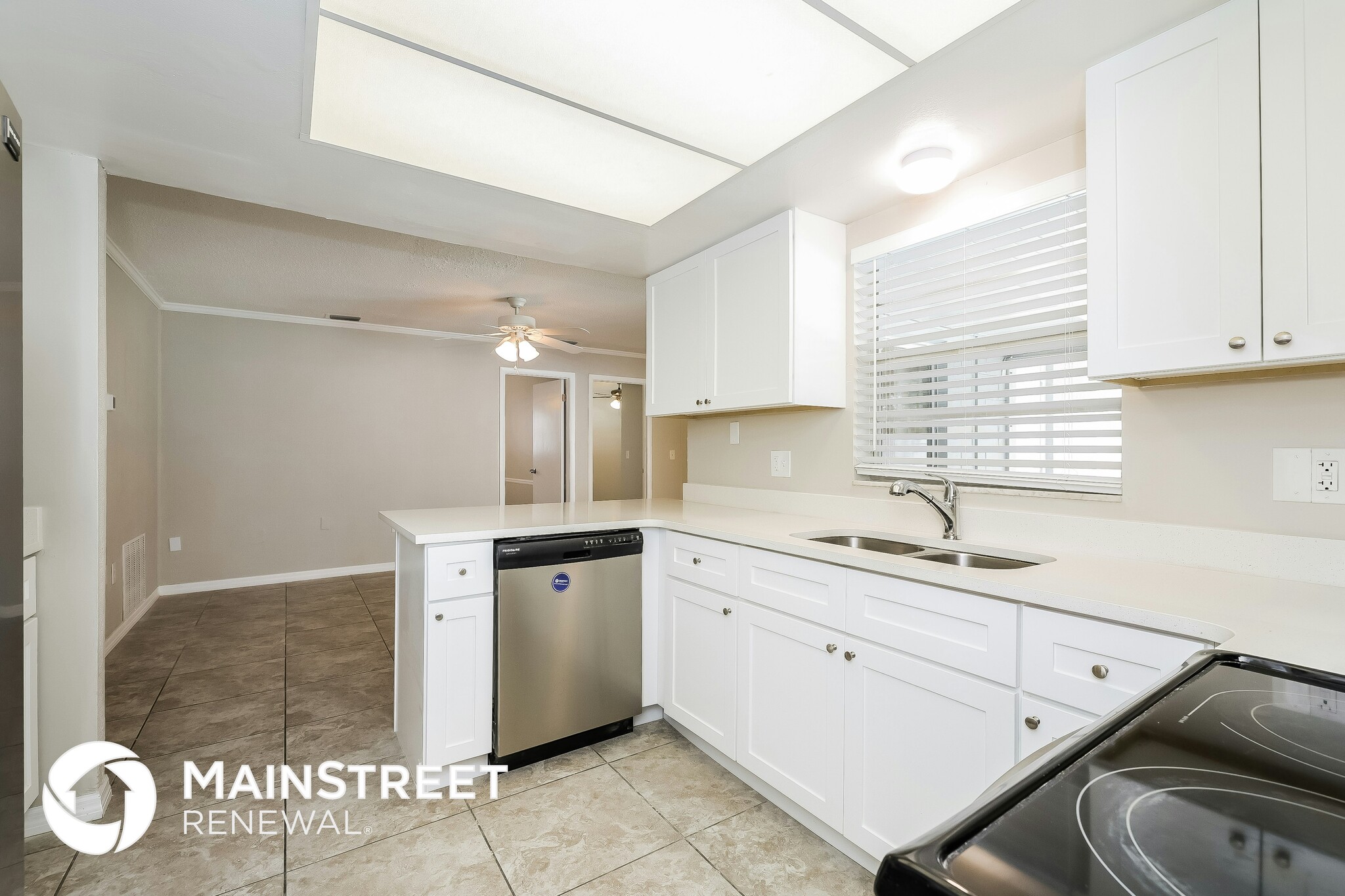 Building Photo - 6745 Paul Revere Ct