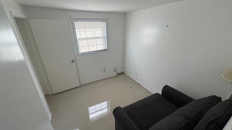 Building Photo - 6980 82nd Ave N