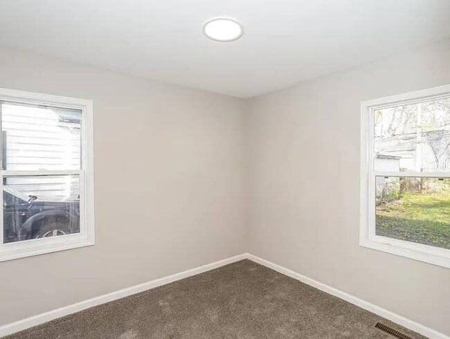 Primary Photo - 23321 Vassar Ave