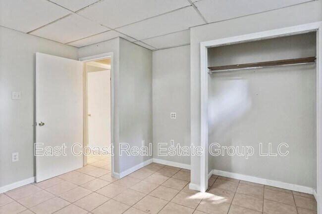 Building Photo - 2068C Virts Ln