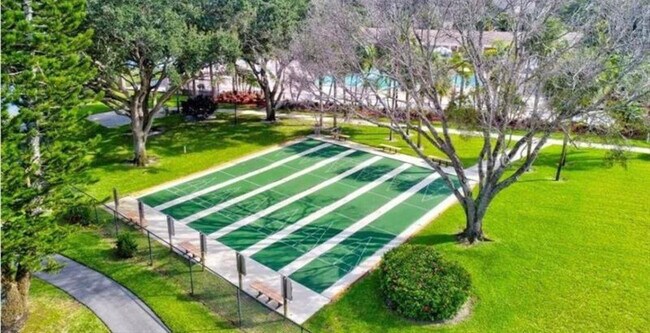 Building Photo - 3167 Cocoplum Cir