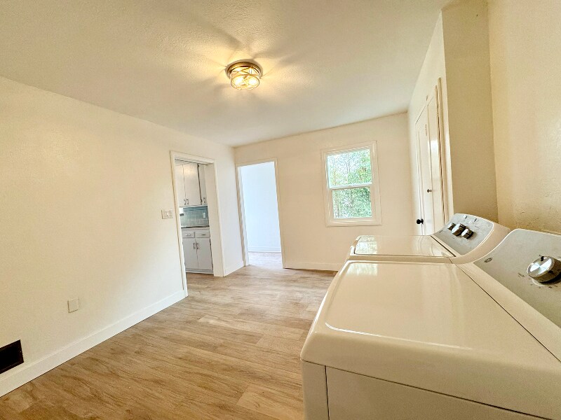 Building Photo - 153 Edgemont Ave