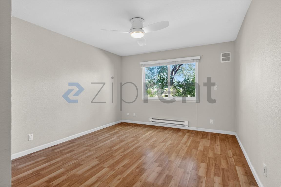 Building Photo - Unit apt 1