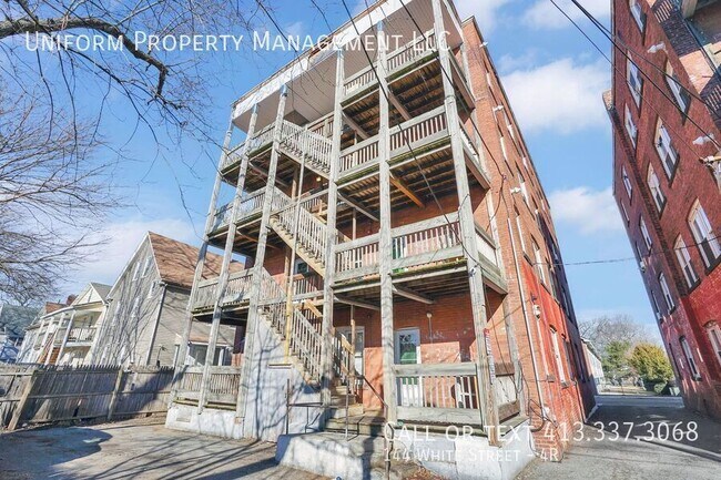 Building Photo - 144 White St