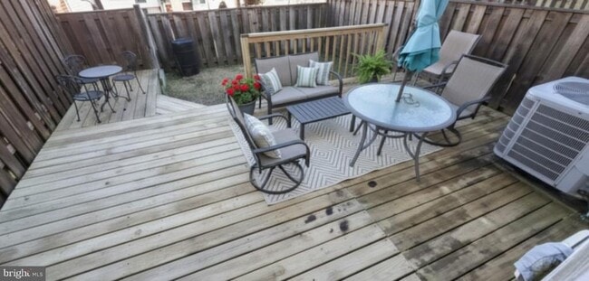 Building Photo - 5510 La Cross Ct