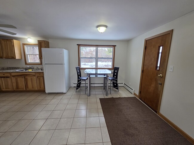 Building Photo - 158 McKeen St