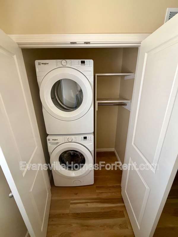 Building Photo - 513 S Kerth Ave