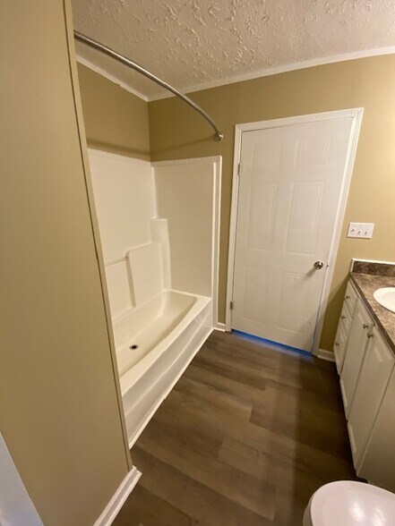 Master Bath - 1224 Montlake Rd