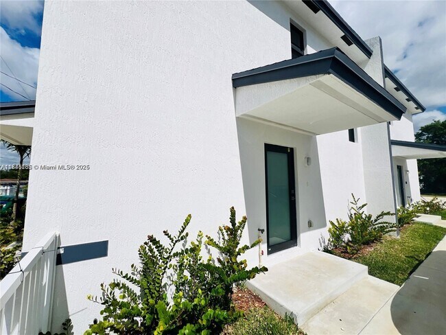 Building Photo - 11945 SW 217th St