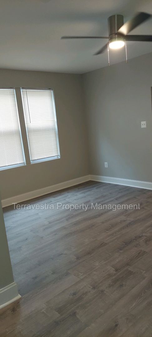 Building Photo - 314-316 S 4th St