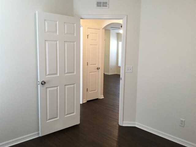 Building Photo - 7512 Oxford Garden Cir