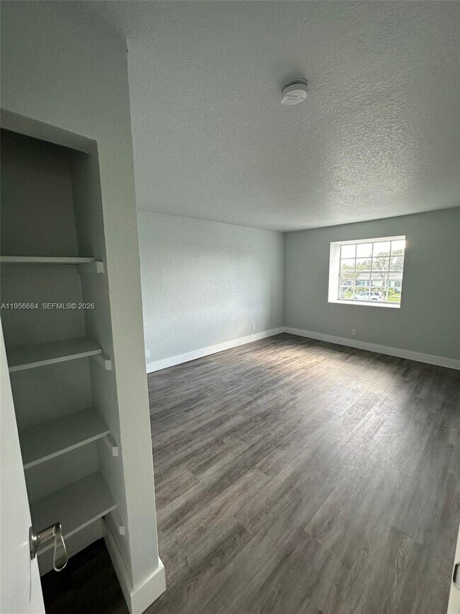 Building Photo - 6601 Winfield Blvd