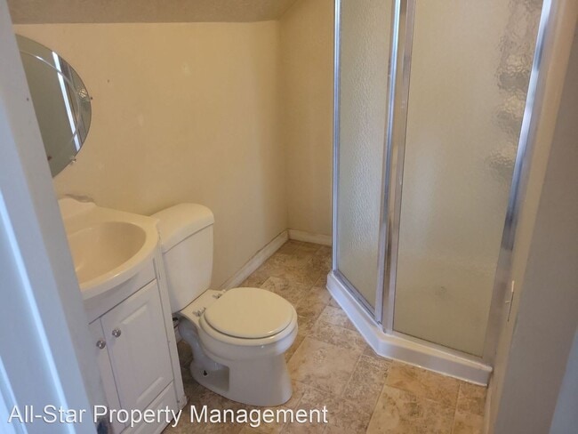Building Photo - 3 br, 2 bath House - 318 South Date