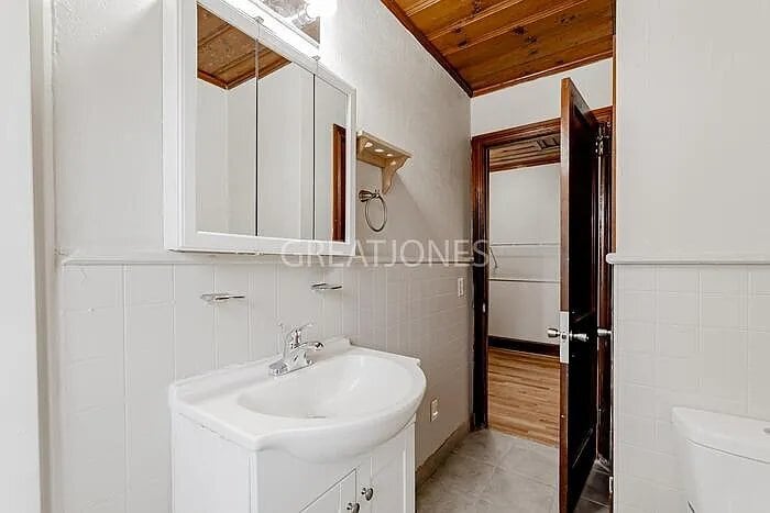 Building Photo - 125 YMCA Rd