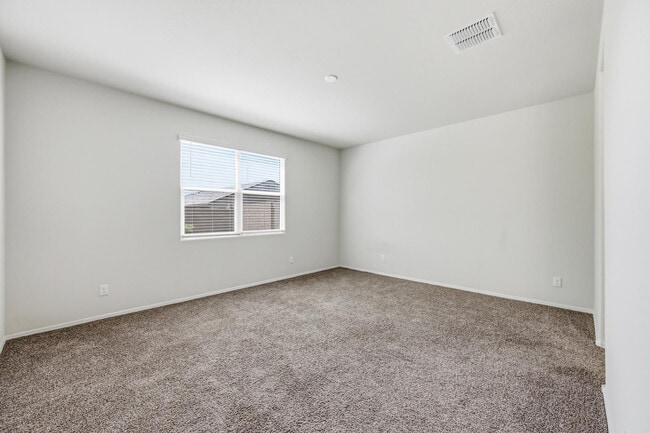 Building Photo - 1033 W Avalon Canyon Dr