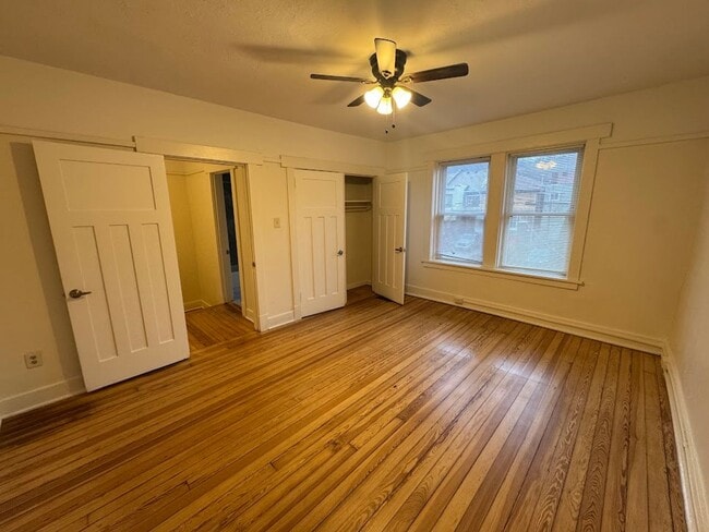 Building Photo - Great Morningside Row House with Front Porch!