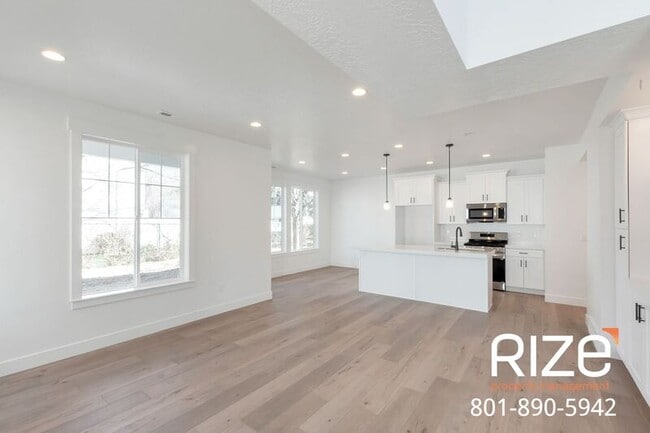 Building Photo - 3953 S Mill Farm Ln