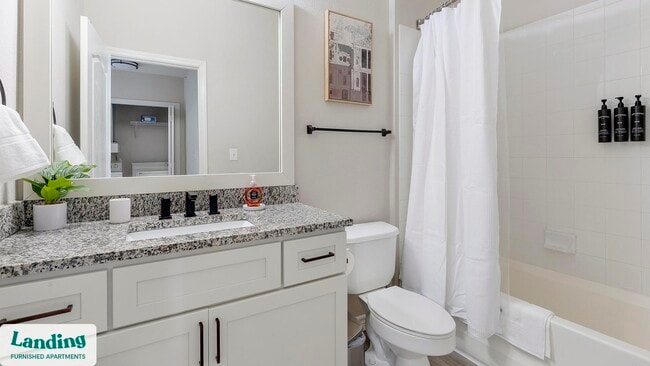 Building Photo - 6101 N Riverside Dr