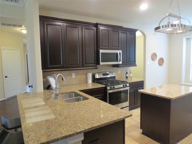 Building Photo - 6819 Hunters Trace Ln