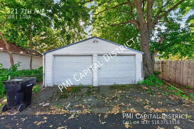 Building Photo - 321 7th Ave