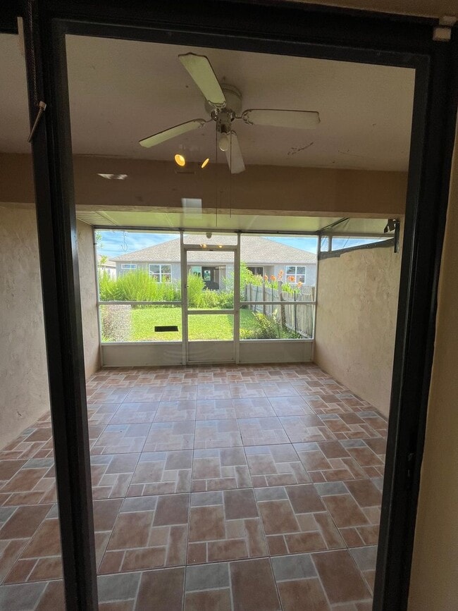 Building Photo - THIS WONT LAST LONG!!!! 3/2 ALL TILE!!!