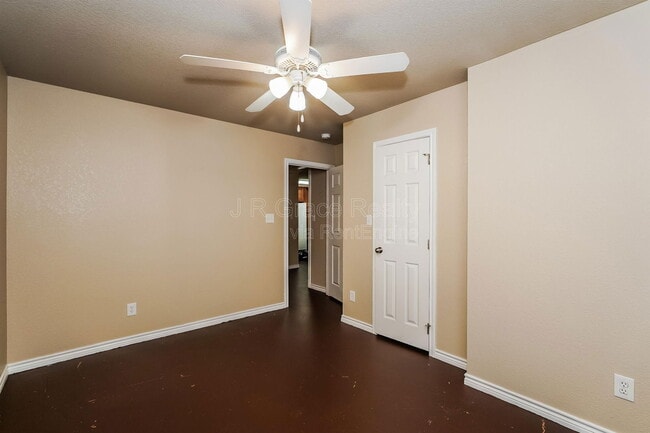 Building Photo - 740 Rocky Rdg