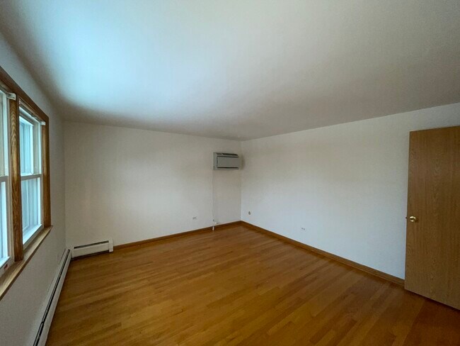 Building Photo - 8511 W Gregory St