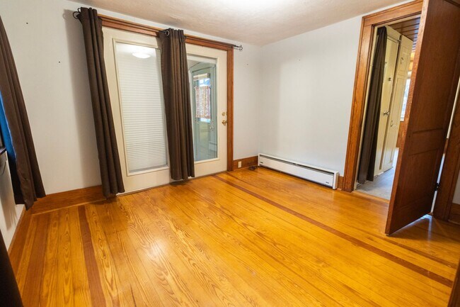 Building Photo - 203 Edgewood Ave