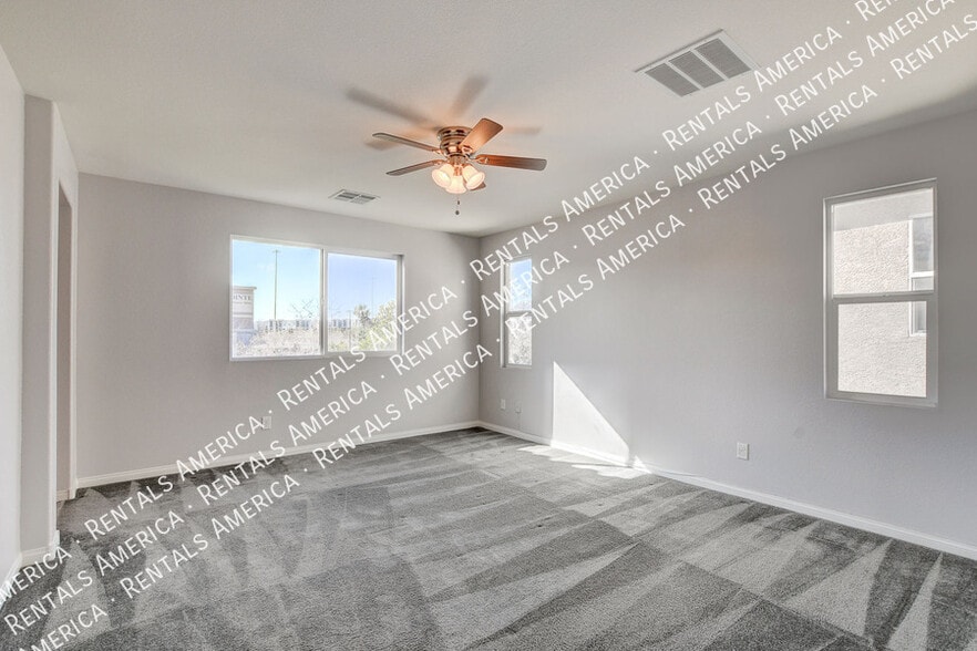 Building Photo - 8271 Southern Cross Ave