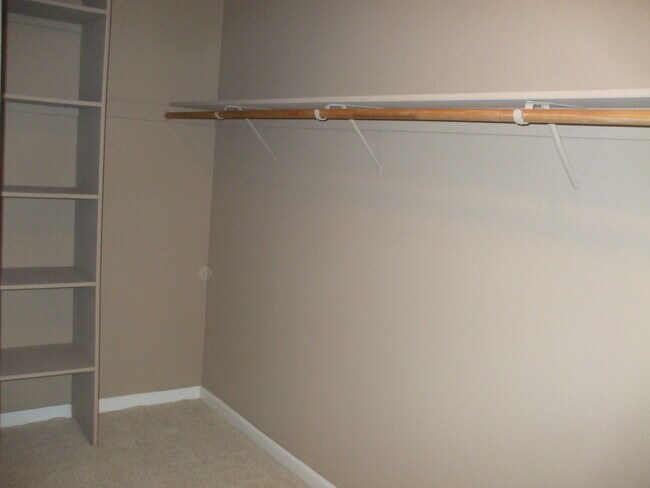 Building Photo - 4948 Forest Creek Way