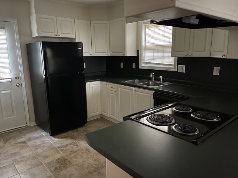 Building Photo - 146 Double Eagle Dr