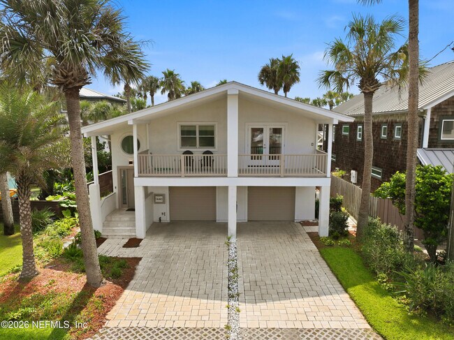 Building Photo - 1440 Beach Ave