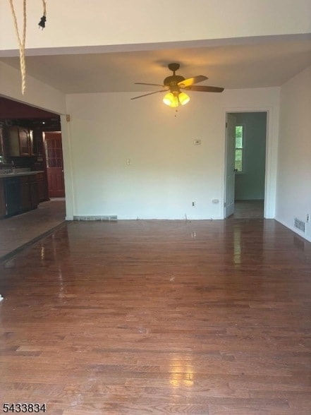 Building Photo - 77 Goldfinch Ln