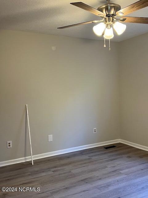 Building Photo - 522 S Kerr Ave