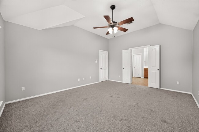 Building Photo - 11915 Lois Ln Dr