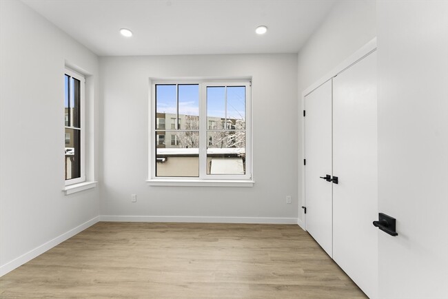 Building Photo - 24-28 Mt Pleasant St