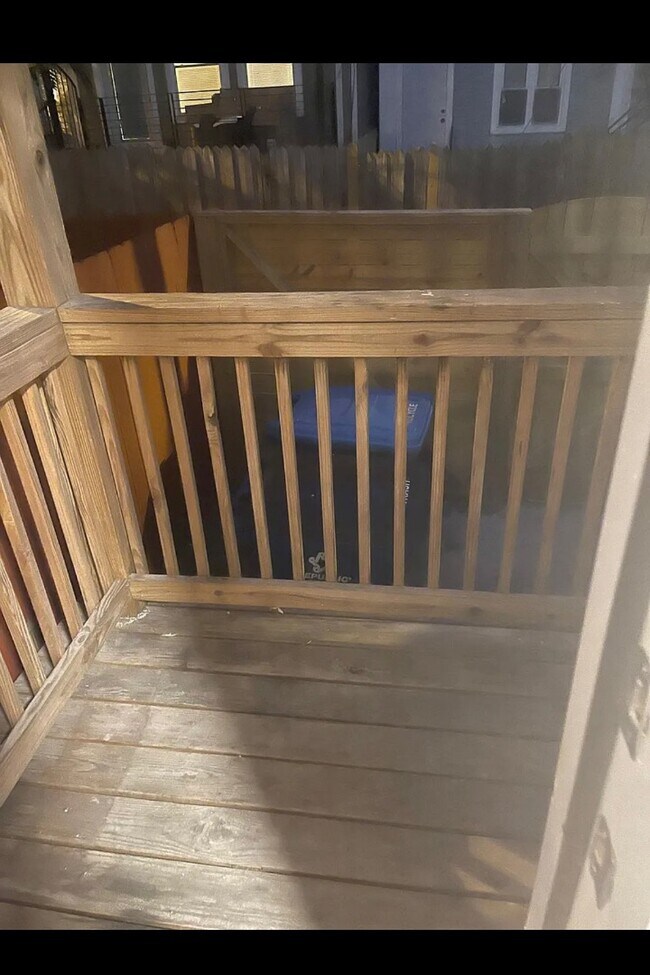 Building Photo - 1141 Owen Pl NE