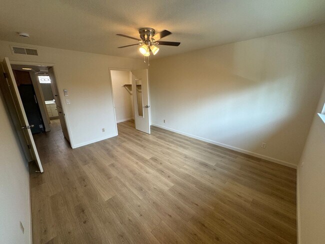 Building Photo - 2761 Larkspur Ln