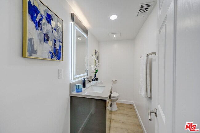 Building Photo - 344 S Camden Dr