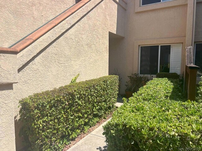 Building Photo - 11349 Avenida De Los Lobos