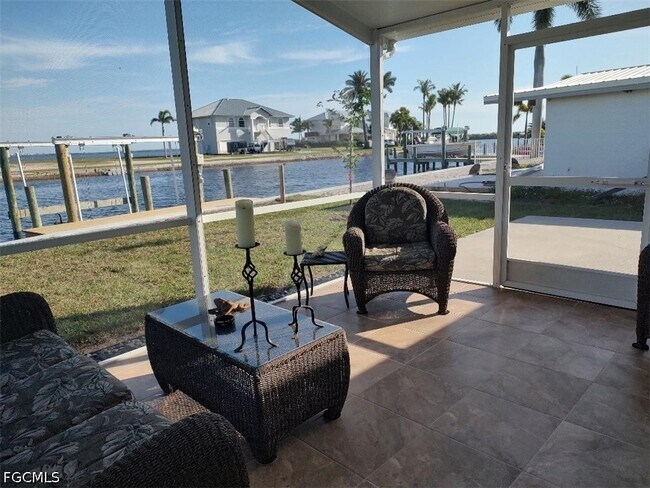 Building Photo - 2585 Third St