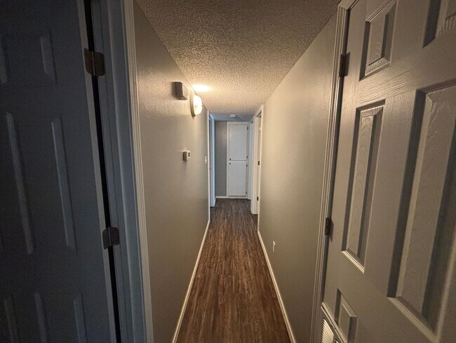Building Photo - Discover this 3-bedroom, 2-bath home in Russellville, AR.