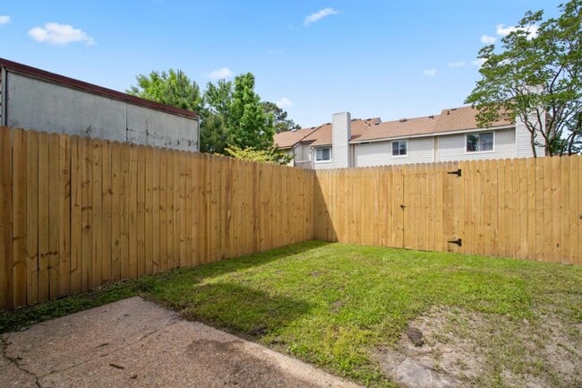 Building Photo - 3612 Smokey Chamber Dr