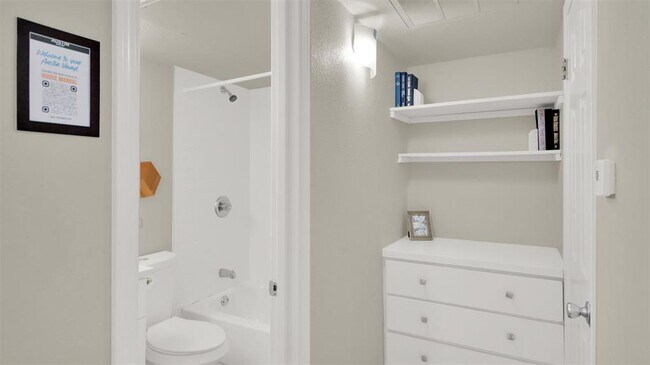 Building Photo - 4501 Speedway