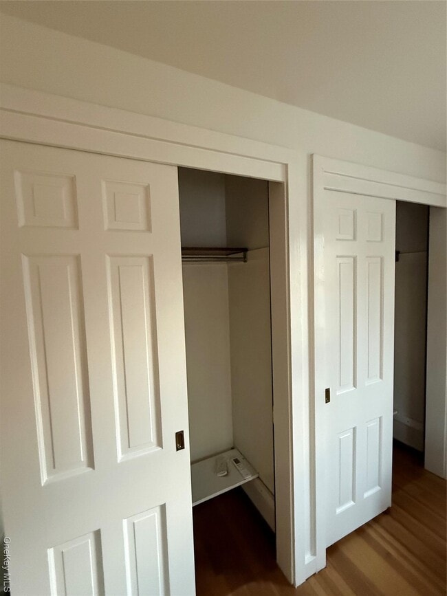 Building Photo - 55 Hillside Ave