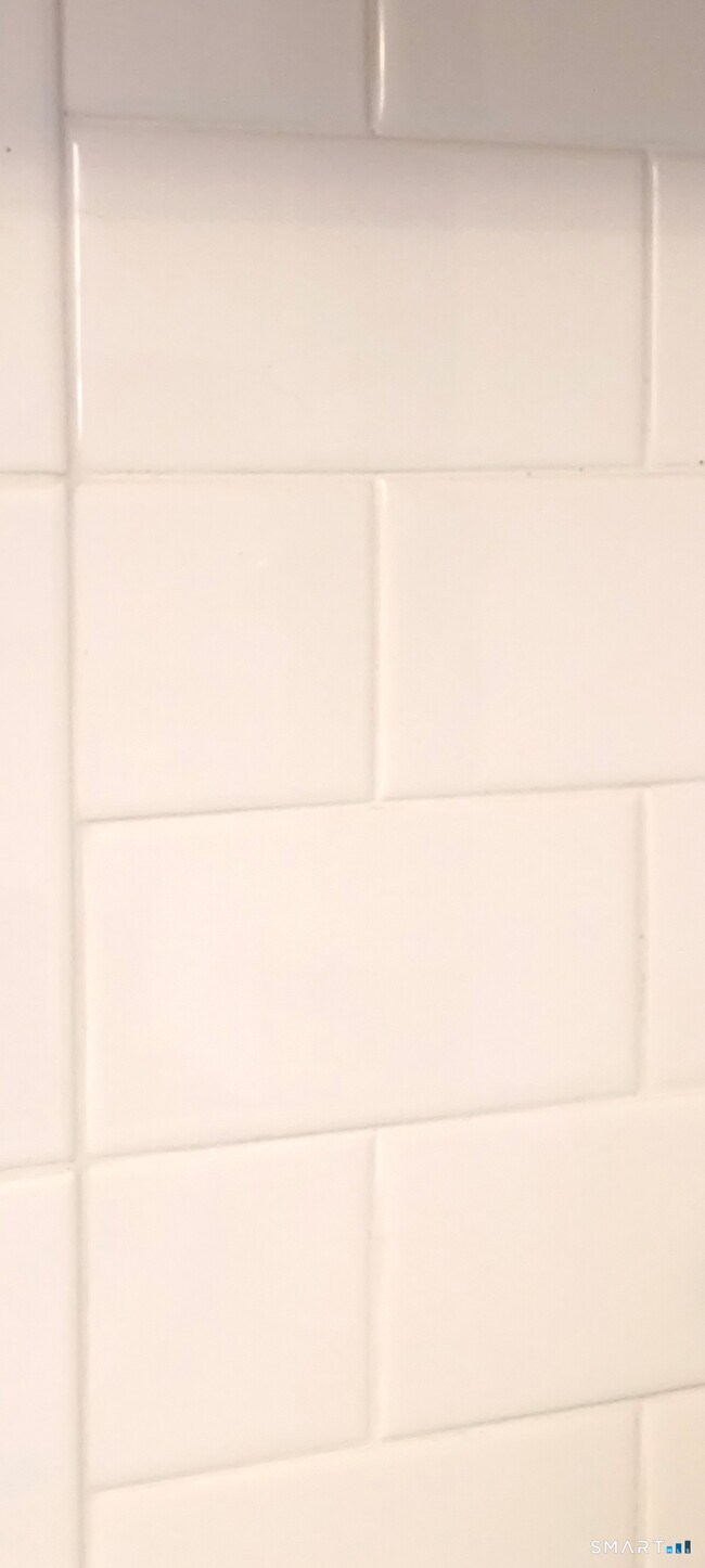 Building Photo - 21b Hoydens Hill Rd