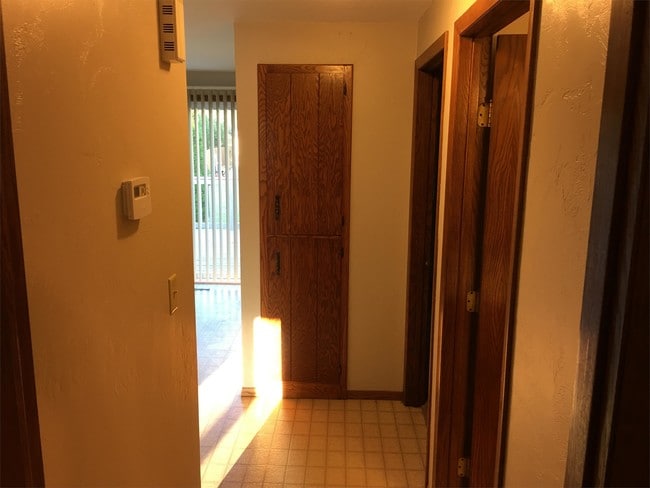 Building Photo - 2100 Kay Marie Rd