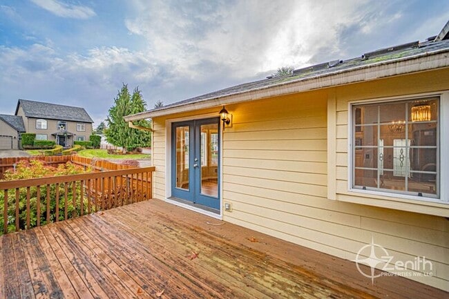 Building Photo - 4314 NE 126th St