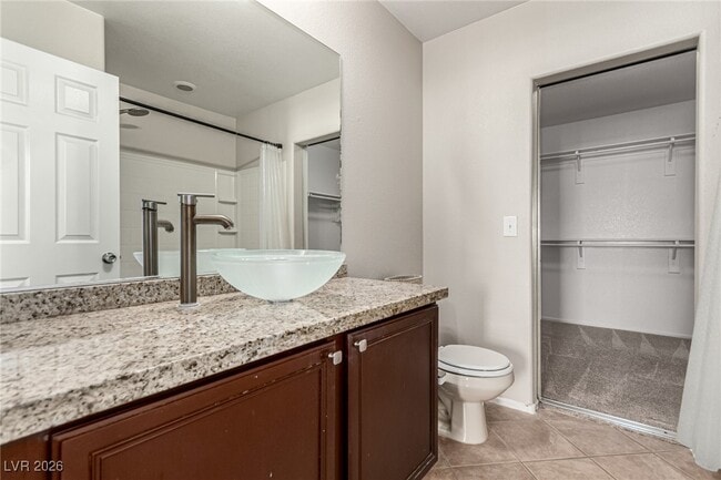 Building Photo - 9207 Onesto Ave