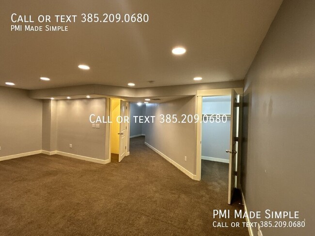 Building Photo - Huge 4BR Townhome near Trax Station | $500...